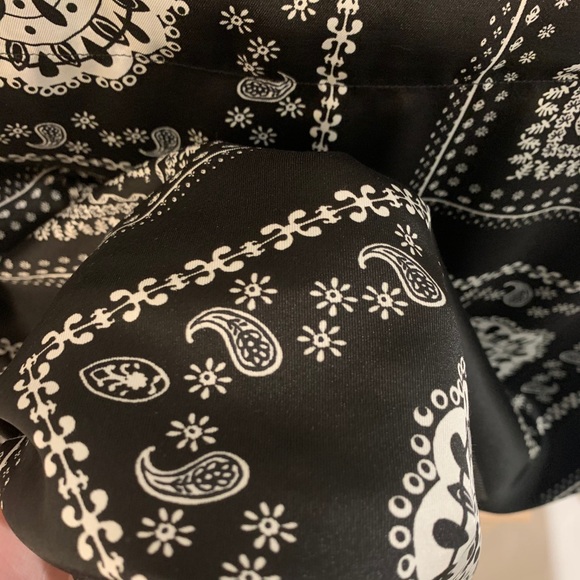 Black Satin Bandana Print Short-Sleeve Button Up - Picture 4 of 4